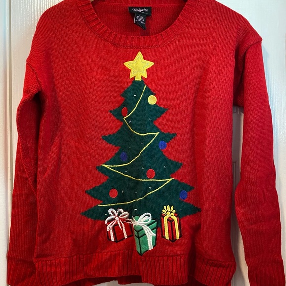 Christmas Ugly sweater that lights up. - Picture 2 of 4